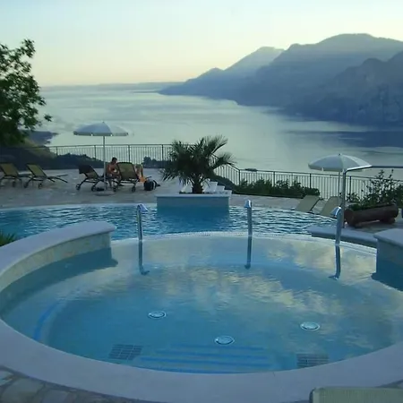 Отель Monte Baldo Мальчезине
