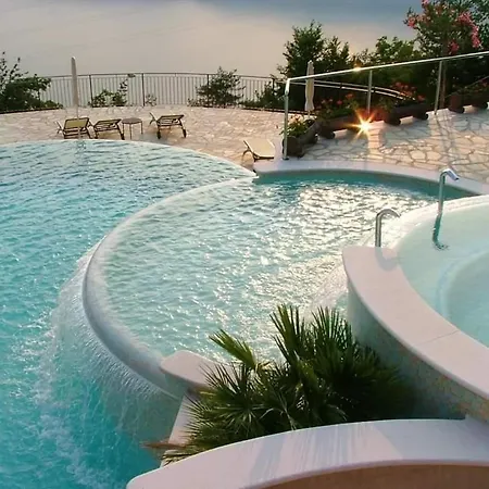 Monte Baldo ホテル