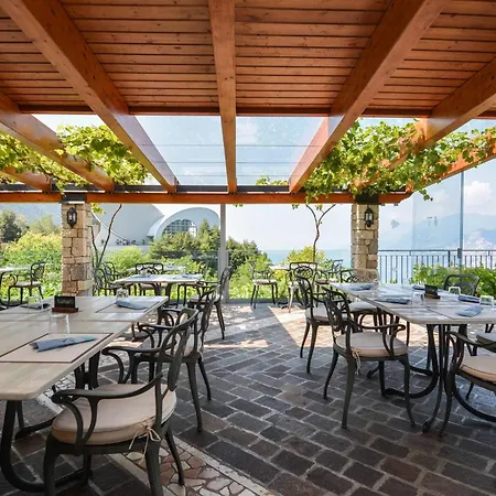 Monte Baldo ホテル 3*