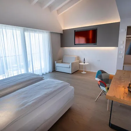 מלון Monte Baldo